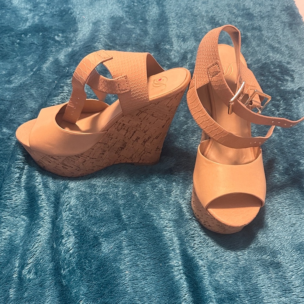 Stylish Tan Wedge Sandals